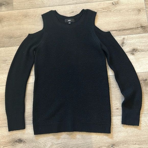 Women’s Sweater With Shoulder Cutouts - Picture 1 of 5
